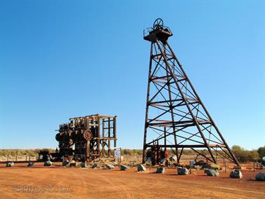 Mining display, old Agnew-Leonora Road, Western Australia